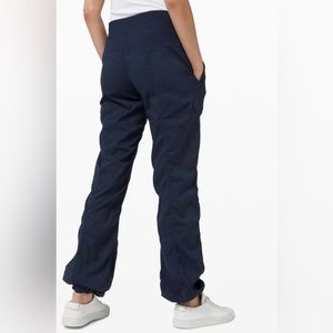 Lululemon Dance Studio lined